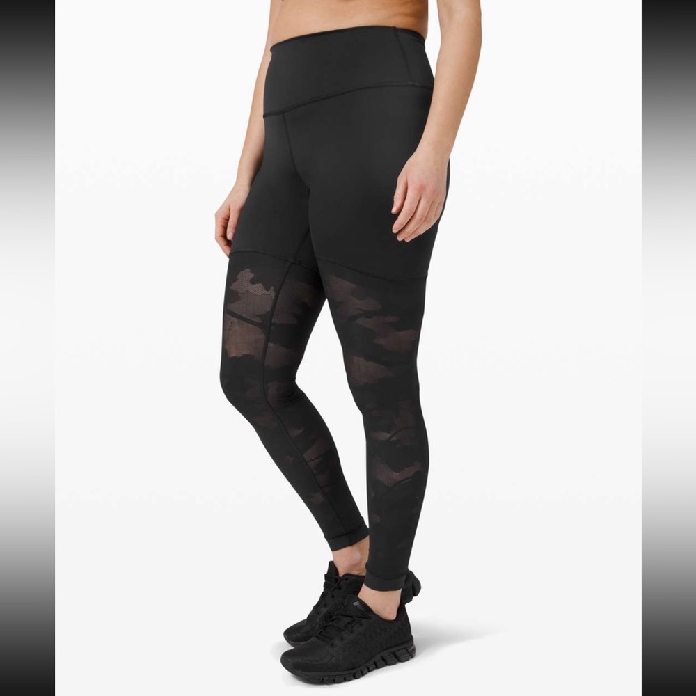 Lululemon Sheer Will High-Rise Tight 28" Camo in Size 4